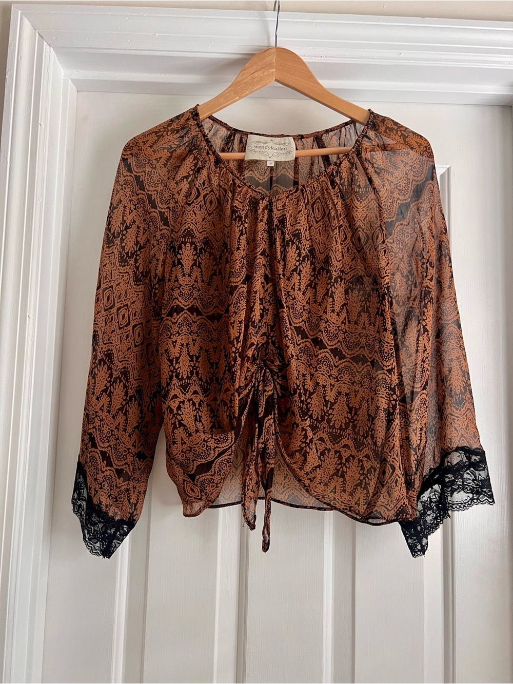 Anthropologie Wendy Katlen 100% Silk Boho Peasant Blouse Petite Brown Lace Trim
